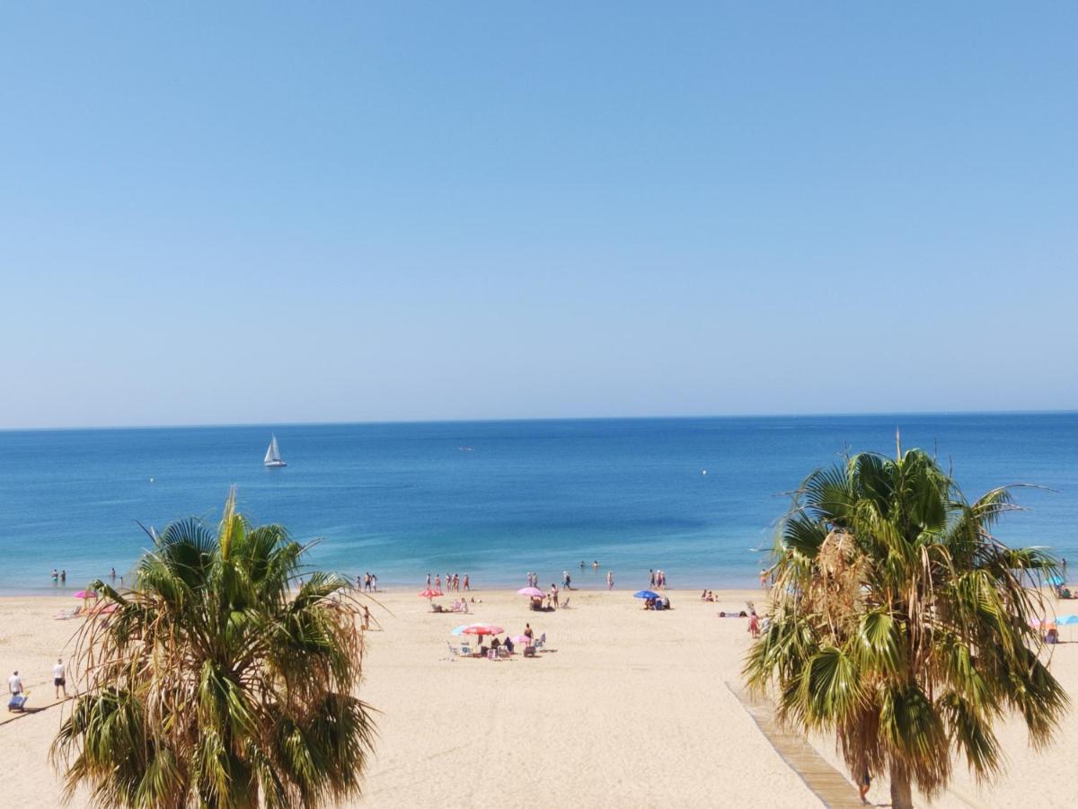 Atico Al Sol En Primera Linea De Playa Apartment Рота Екстериор снимка