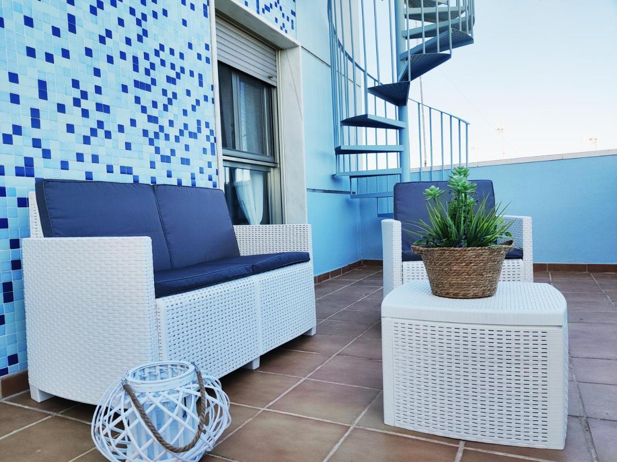 Atico Al Sol En Primera Linea De Playa Apartment Рота Екстериор снимка