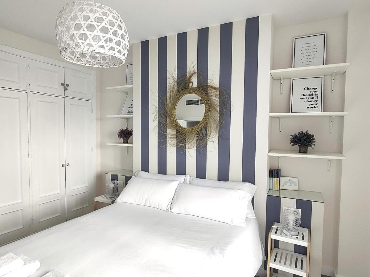 Atico Al Sol En Primera Linea De Playa Apartment Рота Екстериор снимка